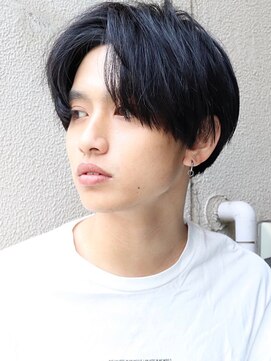 ネイビー(NAVY) カットが決めてのカリアゲハンサムマッシュ