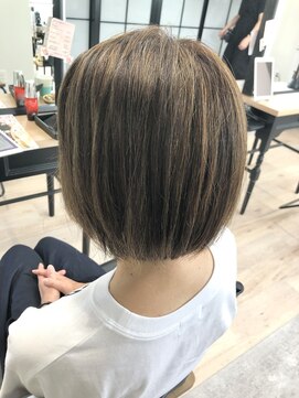 アルモ ヘア フア 東静岡(ALMO hair HUA) 白髪ぼかしハイライト