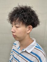 ヘアー アイス ルーチェ(HAIR ICI LUCE)&nbsp;ツイストパーマ 刈り上げ 2ブロック 担当 井上