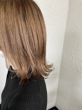 リ シャルム バイ エニーハウ 南七日町店(Re charm by anyhow) ベージュカラー