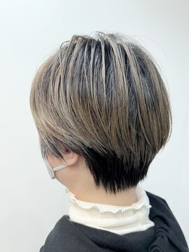 アンドデイ(&DAY) ショートボブ