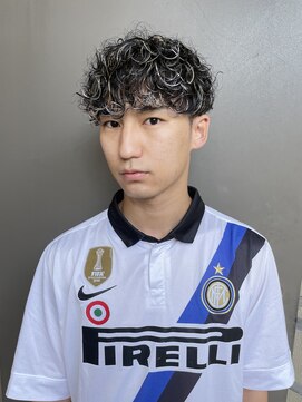 メリケンバーバーショップ トーキョー(MERICAN BARBERSHOP TYO) YS STILE.束感ショート.波巻き.ハイライト.マッシュパーマ2