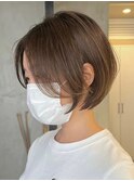 ショートカットショートボブミルクティーベージュカラー前髪なし