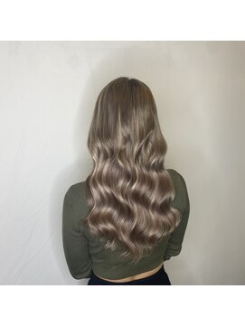 クラナ(clana) 新都心/那覇/ハイトーン/ベージュカラー