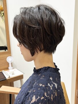 スナッグ(Snug.) 【Snug.】大人ひし形ショートボブ×パーマ