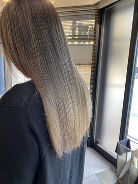 リノショアーズ 元町店(RINOSHORES) ストレートロングレイヤーバレイヤージュミルクティーベージュ