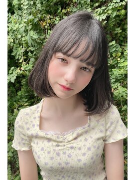 クーエフー(coo et fuu) ワンカールボブ　シアグレージュ　前下がりボブ　赤みなし