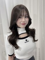 ハピネス 梅田茶屋町店(HAPPINESS) オリーブグレー 透明感カラー くびれ巻きぱっつん前髪 艶髪 大阪