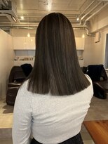 ライン(LINE)&nbsp;ブリーチ/ハイライト/透明感カラー/切りっぱなし