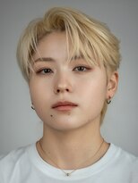 オーシャントーキョーオーバー 渋谷(OCEAN TOKYO OVER)&nbsp;センターパートフェザーパーマニュアンスパーマシャドウパーマ