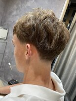 メグロバーバーショップロッポンギ 目黒六(MEGURO BARBER SHOP 6PPONGI)&nbsp;テーパーフェード