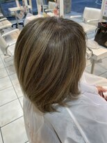 カラーサロンビスカリア 相模原エリア 淵野辺駅店(Color salon Biscaria) ナチュラル白髪ぼかし 艶カラー