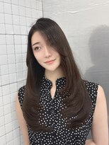 ロムーク 表参道(LOMKH)&nbsp;春の小顔ロングレイヤーカット顔周りシールエクステブルーカラー