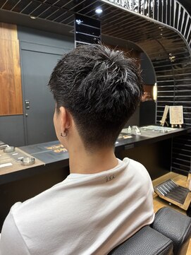 ドゥーエン 京橋店(DoEN) ツーブロックなしアップバング