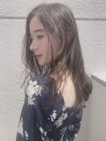 ジェナ(Jena)&nbsp;グレージュカラー ふんわりミディアム jena 【担当】堀川 彩