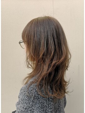 サロン ド カレラ(Salon de Carrera) ウルフレイヤー