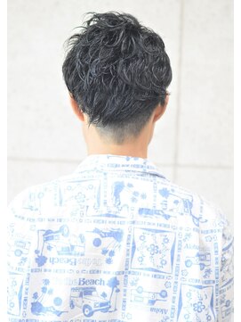 ベルナ(BELUNA) 七三スパイラルツーブロックスタイル☆3