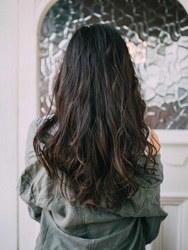 プロデュース 相模原店(Produce) 伸ばしかけヘア♪センターパート☆大人かわいい