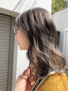 ロイジー(roijir) 【roijir  表参道】くすみグレージュカラー