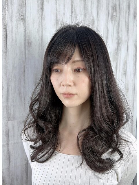 【美髪】ダークカラー＆巻き髪ロング