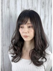 【美髪】ダークカラー＆巻き髪ロング