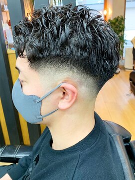 ヘアーコレクション グロース(HAIR COLLECTION Growth) 20代30代メンズツイストパーマ束感刈り上げオシャレ感