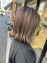 エスト 小倉(est)&nbsp;ハイライト/20代30代40代/ブリーチカラー/ボブ/前下がりボブ