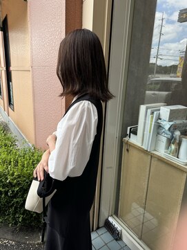 ガーベラ(gerbera) 切りぱなしボブ外はね