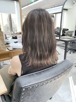 ハイライト・ローライト　ミディアムヘア