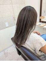 エメ(aimer)&nbsp;白髪ぼかしハイライトを活かして◎