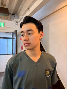 ビーバイエイトジェンツ(Bee by EIGHT GENTS) 波巻きツイストスパイラル/リバースセンターパート/心斎橋