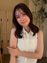トリッカ シブヤ(TRICCA SHIBUYA)&nbsp;韓国ミディアム/くびれヘア/シースルーバング/艶ブラウンカラー