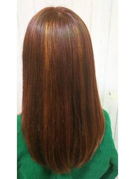 ヴィサージュファイン(VISAGE fine) こだわりのレッドカラー