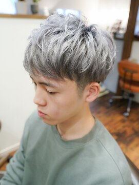 ヘアデザイン ステラ(hair design sTella) 『ホワイティグレイ』×『マッシュスタイル』