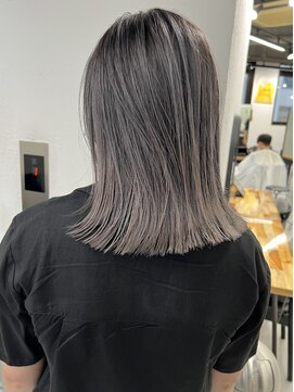 キラ 渋谷(KILLA) グラデーションカラー外ハネボブペールベージュアッシュブラウン