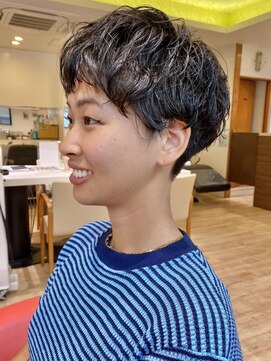 レクタ(recta) 大人20代30代40代ナチュラルパーマ刈り上げベリーショート