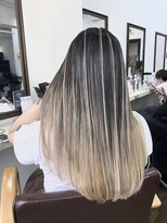 ユートピア(U topia)&nbsp;秋バレイヤージュ/ミルクティーカラー/ミルクティーベージュ