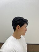 ダウンパーマ　韓国メンズヘア　センターパート　カルマパーマ