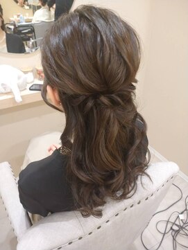 ランリ 名古屋名駅(ranri) ナチュラルハーフアップ