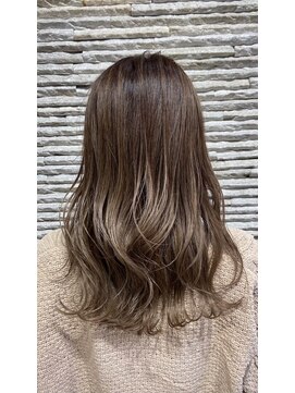 ビスイル 秋葉原店(Vis ill) 大人可愛い艶髪秋色カラーくすみベージュ