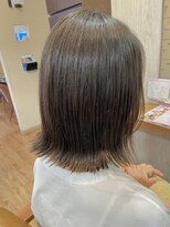 ヴィサージュクルー(VISAGE crew)&nbsp;アイロンでつくる外ハネボブ！