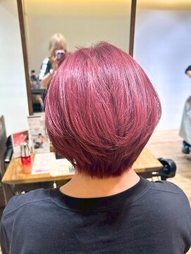 ヘアリゾート粋 新宿三丁目本店 【Miyuki】ショート/レイヤー/ローズピンク