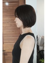 ハー(her)&nbsp;抜け感ボブ × オリーブグレージュ｜her 都立大学