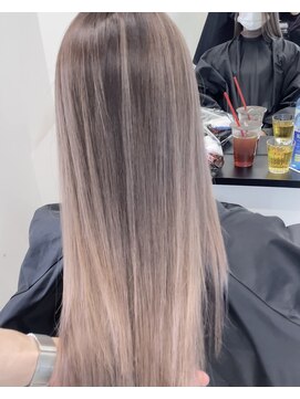 アライブ キチジョウジ(ALIVE Kichijoji) バレイヤージュカラーホワイトアッシュエアリーミディ