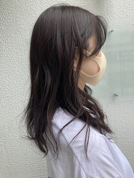 ヴァロ(Valo) フェミニン小顔レイヤー