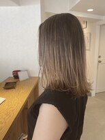 リアン(Lien)&nbsp;外ハネ/バレイヤージュ/グレージュ/MARINA