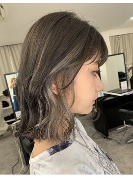 ロビィ 浦添店(LOBY) インナーカラーグレー