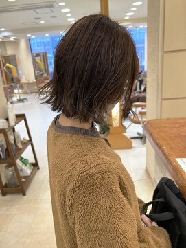 モリオ フロム ロンドン サッポロファクトリー店(morio FROM LONDON) 【morio】札幌ボブ ぱつっと外ハネゆるふわボブ