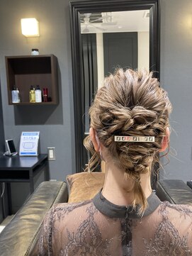 アイディー ヘアメイク(iDhair&make) 編みおろし