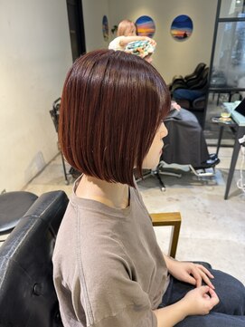 トレス(TRESS) ミニボブ　切りっぱなしボブ　ピンクカラー